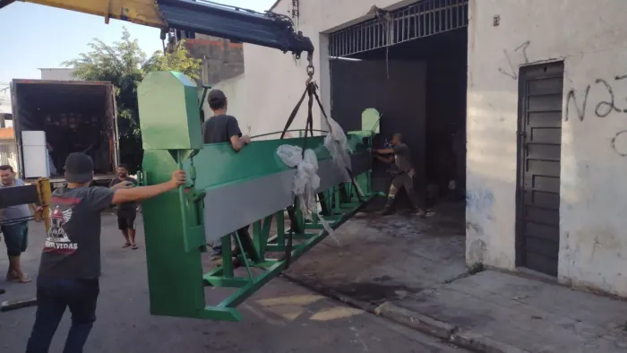 Dobradeira de calhas