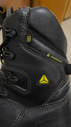 Coturno preto delta plus