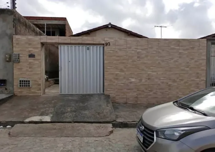 VENDE-SE CASA NO PAAR