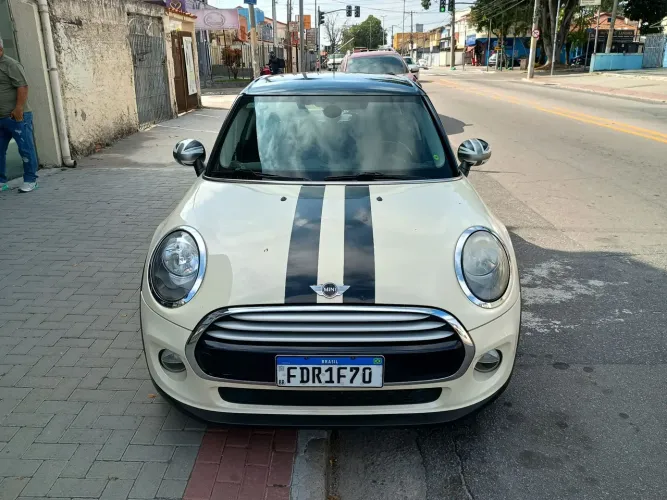 Mini Cooper 1.5 Turbo 12V 5P Aut. 2015