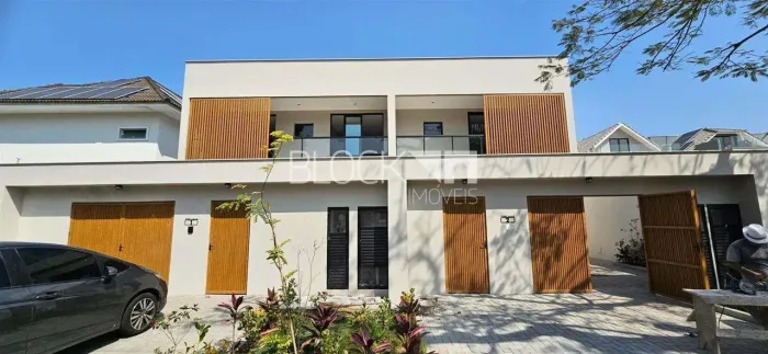 Barra da Tijuca | Casa de Condomínio 4 quartos, sendo 3 suites