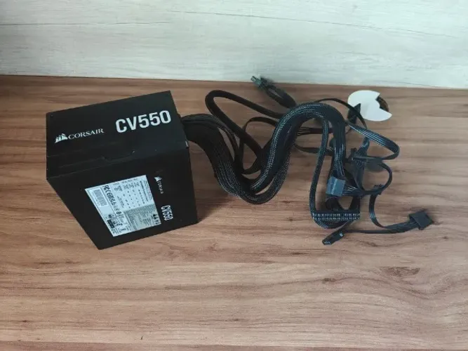 Fonte Corsair CV550 W Plus Bronze