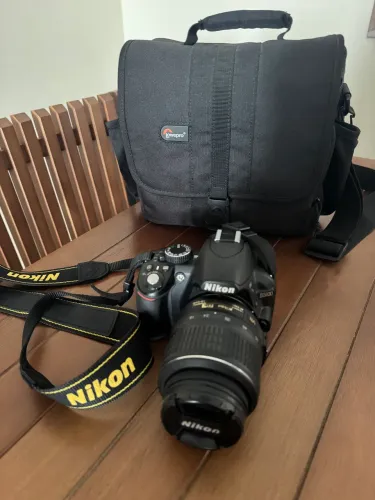 Nikon D3100 + Lente 18-55mm + Bolsa   Adventura 170