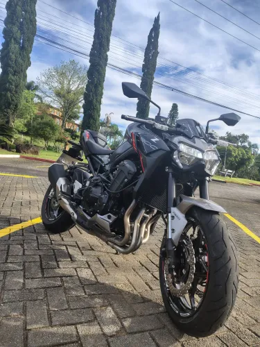 Z900 Simplesmente impecável Procedência Total igual a ZERO KM 