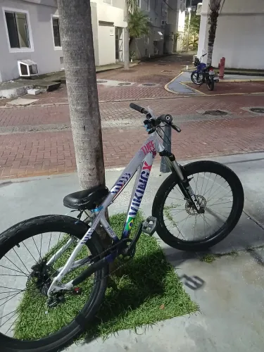 Vendo ou troco por bike rlk sul ou iphone viking tuff 25, leia a descrição!!