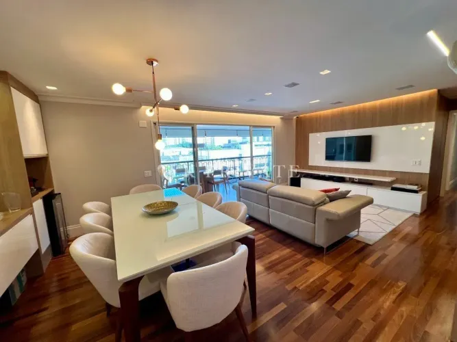 Apartamento à Venda no Condomínio Inovarte Club Barra Funda, Rua José Gomes Falcão/ 160m²/