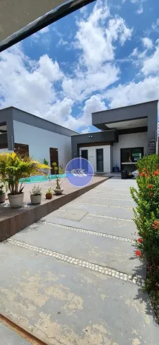 Excelente casa em condomínio fechado no Eusébio!