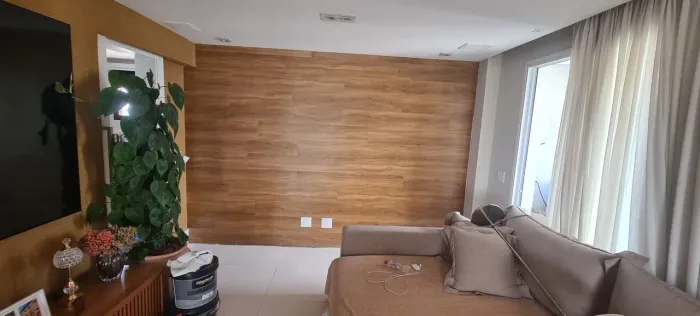 Faço instalação de piso vinilico em parede