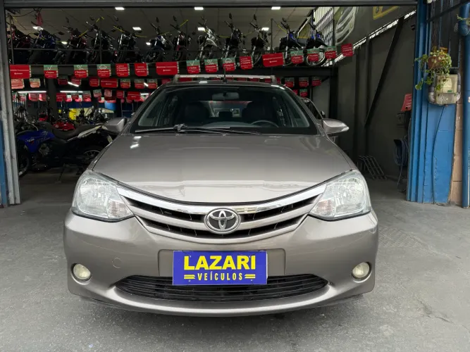 TOYOTA ETIOS XLS , 74 MIL KM , IMPECÁVEL , RARIDADE , IPVA 25 PAGO