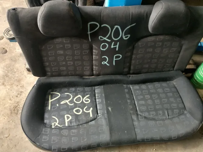 Banco traseiro Peugeot 206 2004 2p