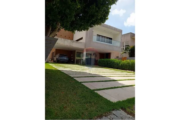 CASA A VENDA COND. GRANVILLE.