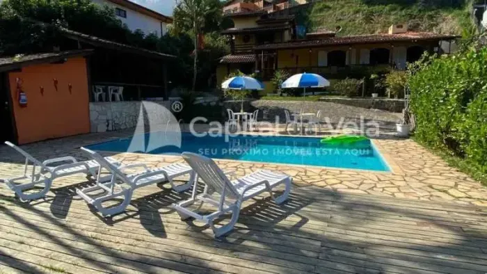 Hotel : / Comercial / Itaquanduba