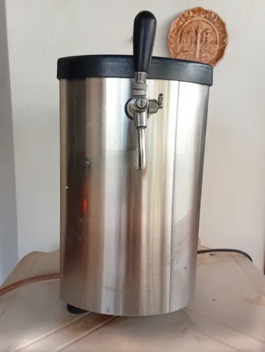 Chopeira elétrica 1 saída 30 litros/hora Inox Memo + válvula extratora e mangueira