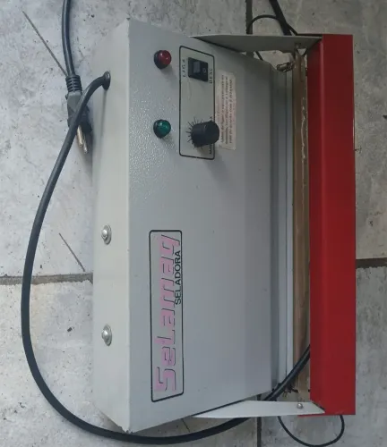 Seladora Selamaq Semi nova, bivolt ( 110, 220 ), 30 cm