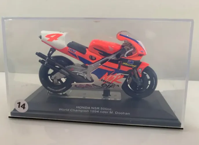 Miniatura 500 cc Honda NSR-500/Michael Doohan 1994