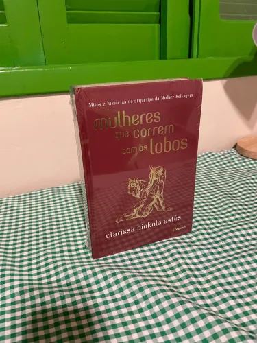 Livro Mulheres que correm com os lobos 