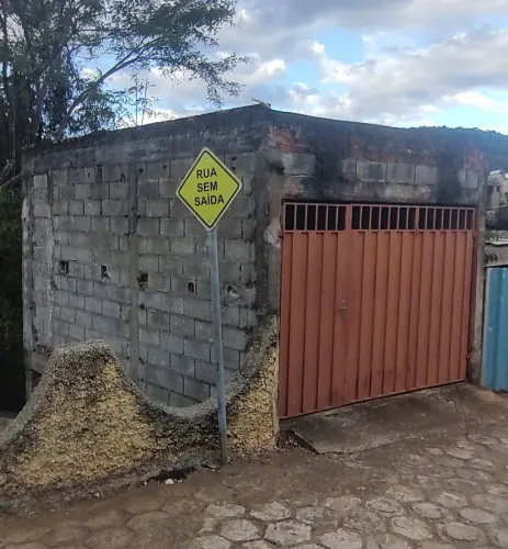 Garagem a venda em Aiuruoca Mg