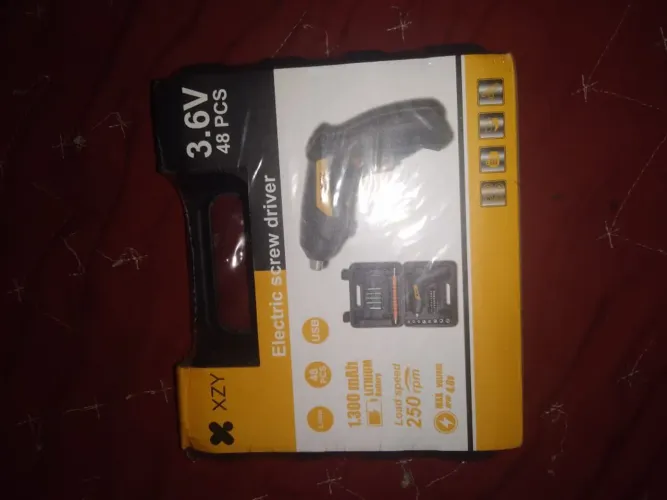 Mini Parafusadeira elétrica*nova*na caixa!