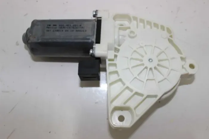 Motor Vidro Eletrico Dianteiro Direito Tiguan 5q4959801b
