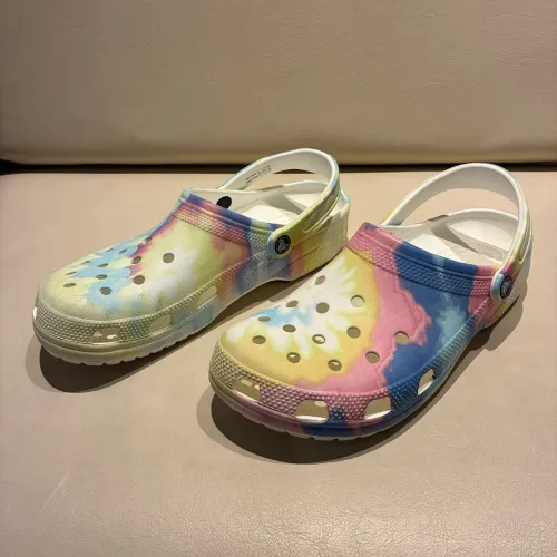 CROCS TIE DYE