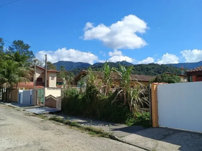 Vila Azul Horto Ubatuba L.N. de SP Rodovia Oswaldo Cruz