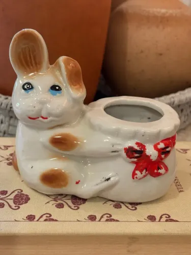 Enfeite de Coelho com Vaso Decorativo Vintage
