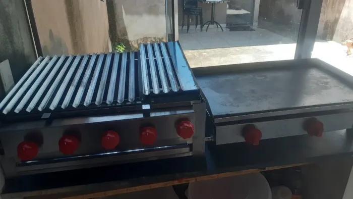 Churrasqueira e Chapa a Gás Profissional