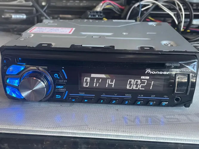 Cd radio e com Bluetooth Pioneer DEH-X1680UB | MIXTRAX