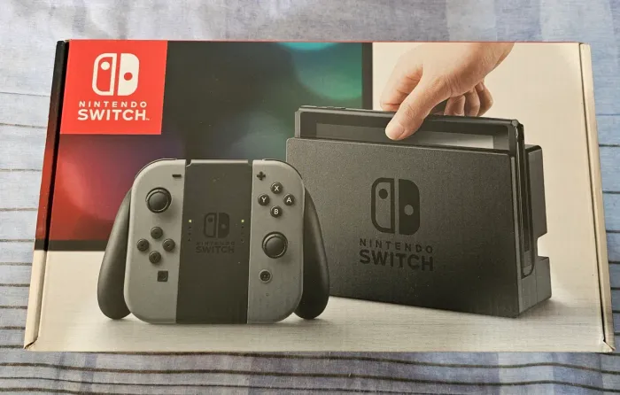 Nintendo Switch 