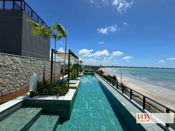 Flat térreo novo na beira mar na praia do Bessa com 33 m²