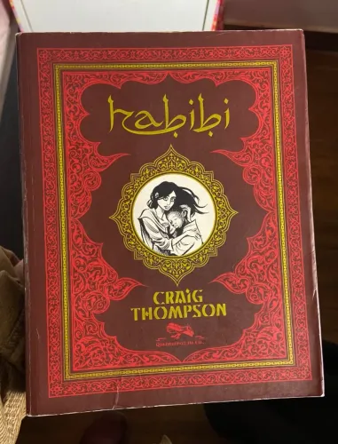 Habibi Livro em quadrinhos/ilustrado 