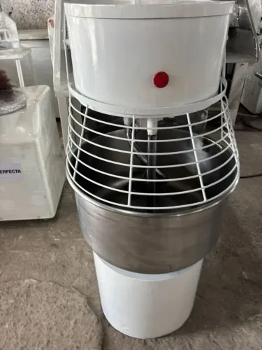 Masseira Industrial Profissional 40 kilos de massa pronta tacho de inox Pescador
