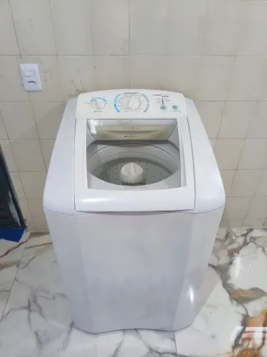 VENDO  Máquina de Lavar Roupas  ELECTROLUX 9kg  Entregamos Curitiba e Região 