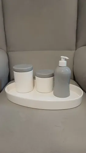 Kit higiene bebê em porcelana