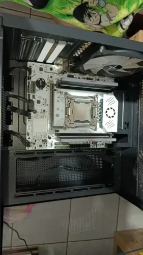 Kit Xeon com TPM 2.0 + Gabinete Aquário (Propostas)