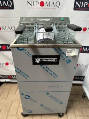 FOE-18 PEDESTAL 8000W FRITADOR ZONA FRIA ELETRICO - METALCUBAS