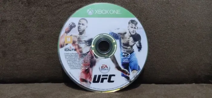 Jogo Original Usado EA SPORTS? UFC® Xbox One