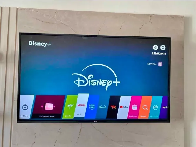 TV SMART 50 LG 4K webOS - Borda Slim - Wi-Fi e Apps - Impecável - Entrego Hoje