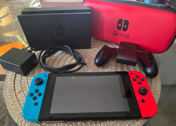 Nintendo Switch V2 HAC-001(-01)