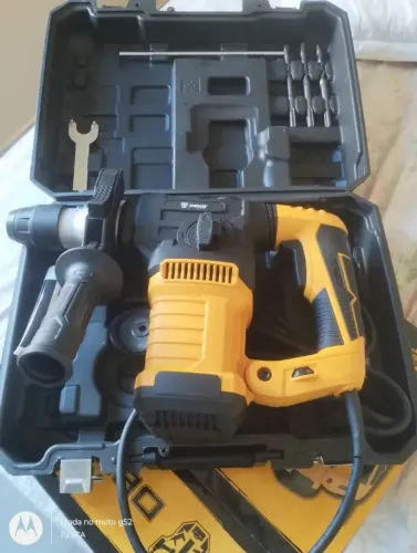 Martelete eletropneumático Deko Profissional DKRH32LD15 frequência de 50Hz/60Hz com 1500W