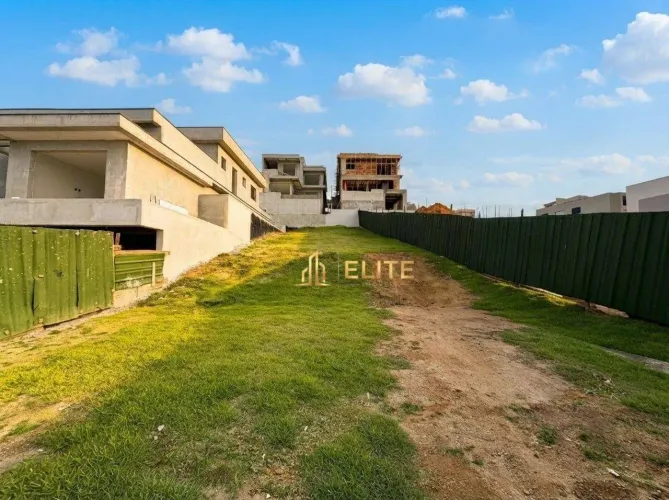 Terreno de 330 m² no Condomínio Terras Alpha, Urbanova, São José dos Campos SP