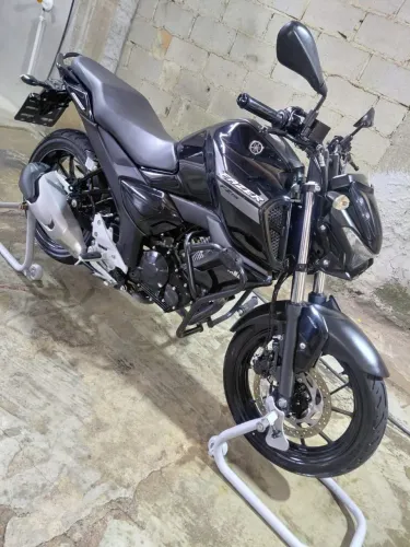 Yamaha FZ15