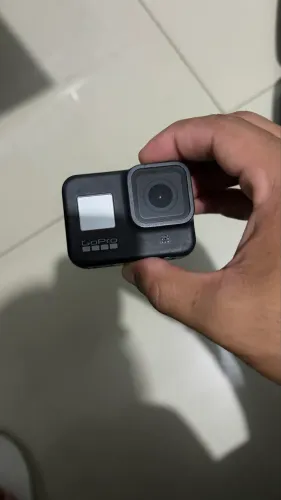 Gopro hero 8 black + alguns acessorios