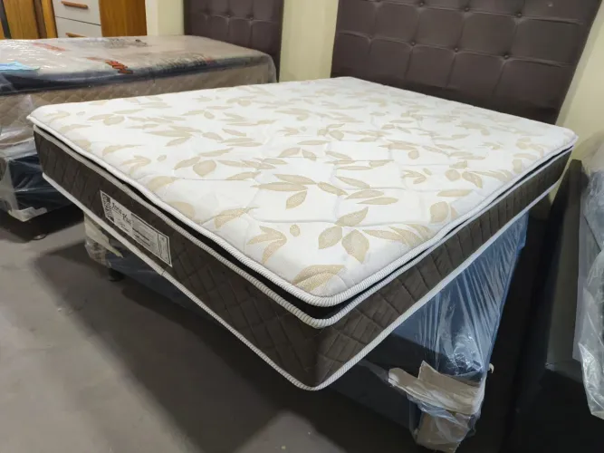 Cama Box Casal Colchão D33 com Pilow Top Novo 