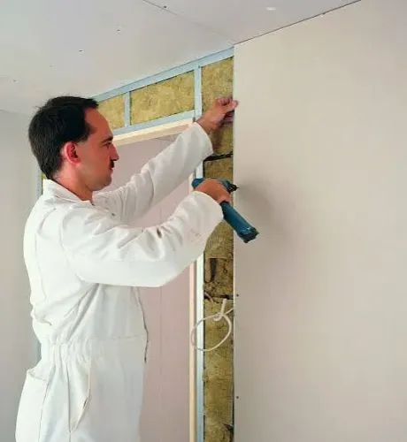 Isolamento acústico de drywall e lã de rocha
