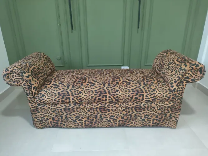 Recamier Estofado Animal Print 1,80m - Excelente Estado - R$ 700