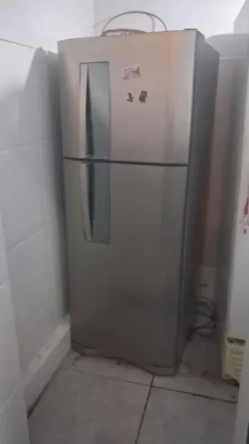 Geladeira Electrolux Df42x - Geladeira Electrolux Df42x-127 V-inox - Inox