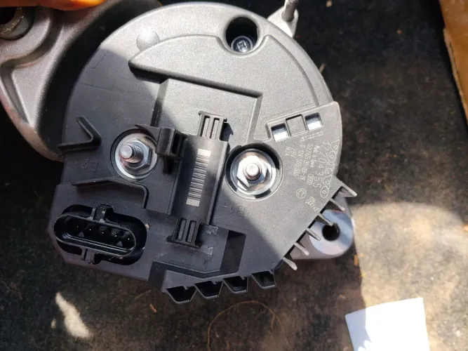 Alternador Original Volvo CE - Peça Genuína Nova