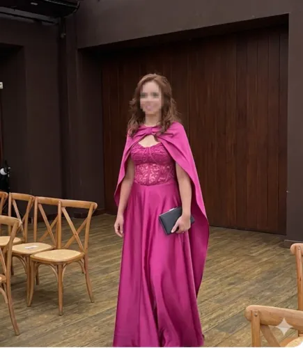 Vestido de Festa Fúcsia com Corpete Rendado