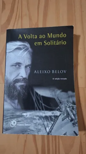 Livro 'A volta ao mundo em solitário' de Aleixo Belov